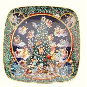 "Trimmed to Purr-fection" by Bill Bell